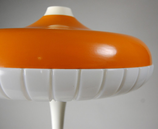 desk lamp