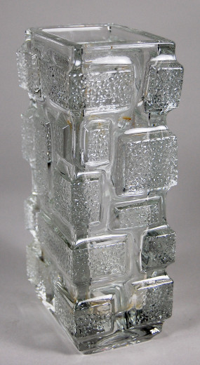 Rudolfova Hut, vase