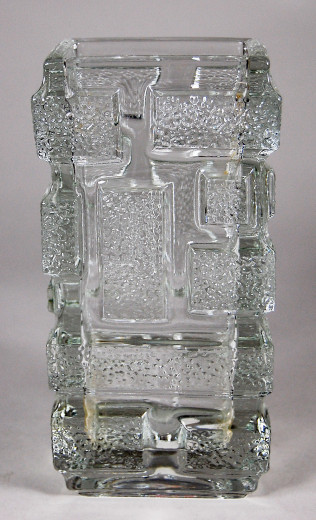 Rudolfova Hut, vase