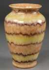 Bay, Vase