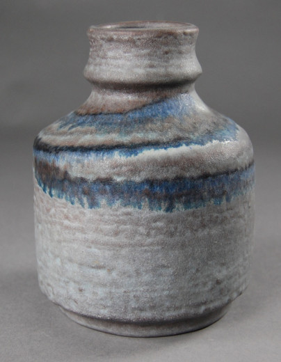 Karlsruher Majolika, Vase