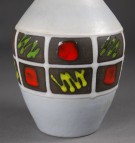 Bay, Vase