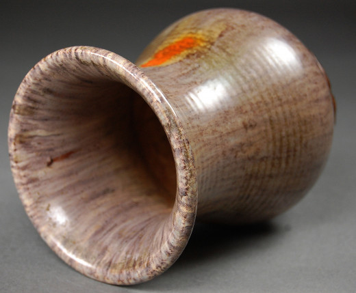 Ilkra, Vase