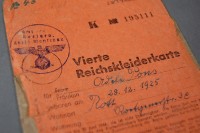 Vierte Reichskleiderkarte, 1944
