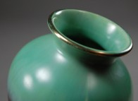 Bay, Vase
