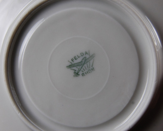 Felda Rhn, tableware nn; saucer