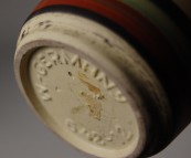 Bay, Vase