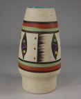 Bay, Vase