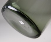 Taube, Alfred; vase