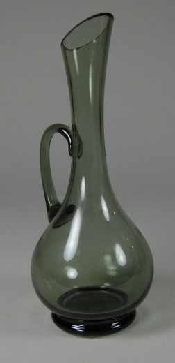 Taube, Alfred; jug