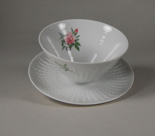 Hutschenreuther, tableware Exzellenz, gravy boat with att. underplate