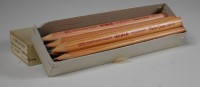 Faber, Eberhard; Box mit 12 Bleistiften Flache Riesen, Zeder