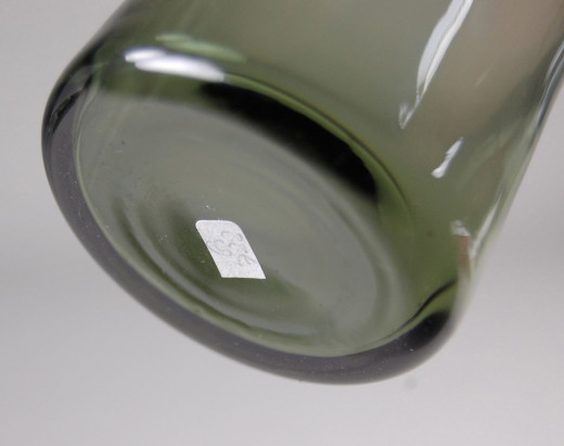 Taube, Alfred; Vase