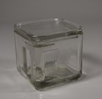 Vereinigte Lausitzer Glaswerke, Kubus-Geschirr, Krug sowie Deckel; WV 291