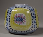 Jani-keramik, Vase