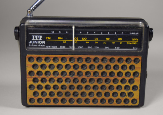 ITT Schaub-Lorenz, Kofferradio Junior 28B