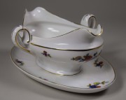 Krautheim & Adelberg, tableware nn; gravy boat with att. underplate